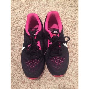 Nike Trifusion Run sneakers running tennis shoes